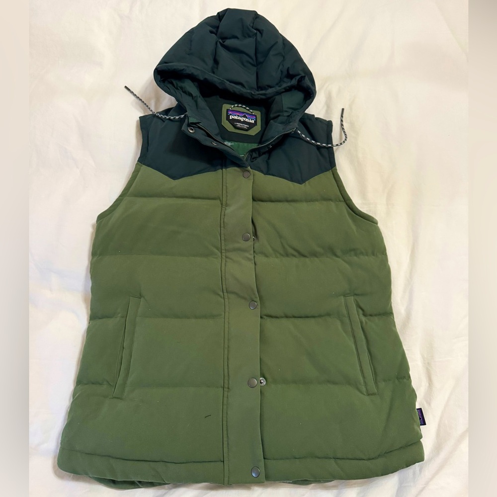 Women’s Patagonia Puffy Vest with hood